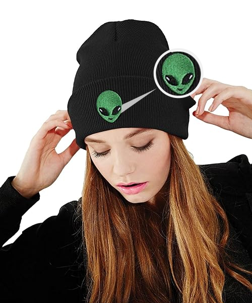 Schwarze Alien Stickerei Beanie